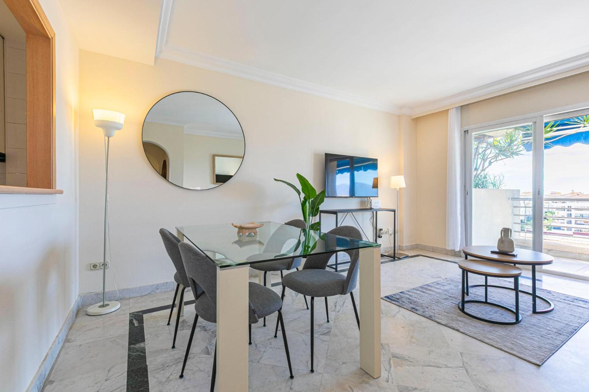 Puerto Banus, Marina Banus, 2br, 2bth, Seaviews And Parking Apartemen *